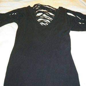 UNIQUE CUT BLACK SWEATER TOP